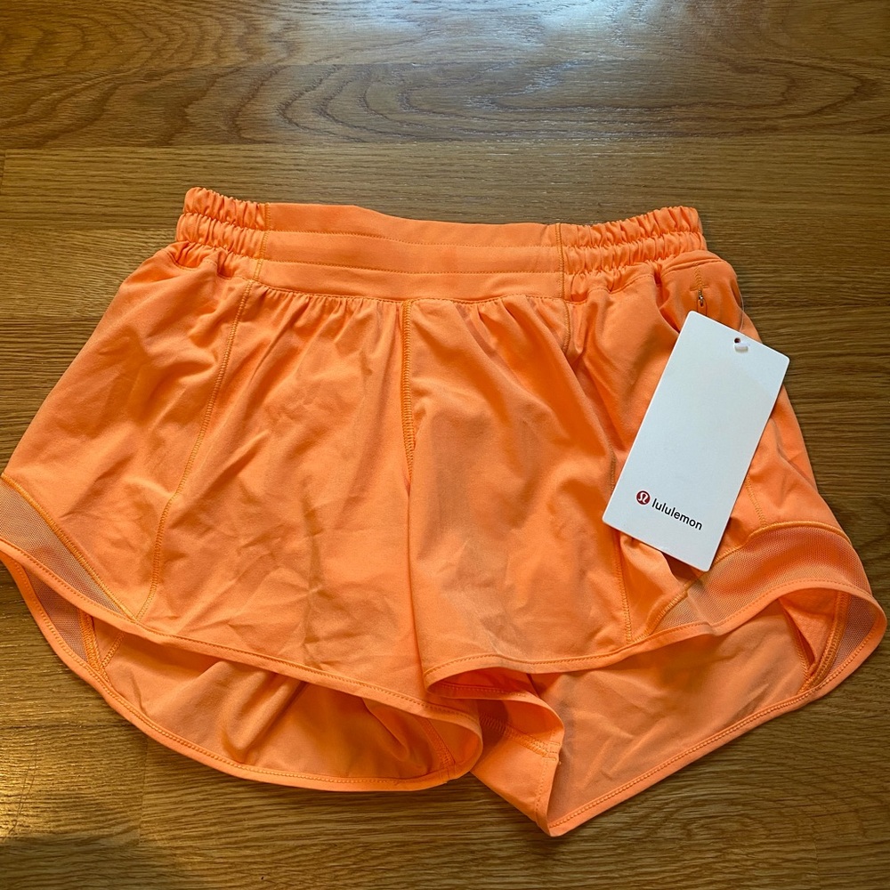 🧡SOLD🧡 BRAND NEW Lululemon orange soda 4 in hotly hot shorts